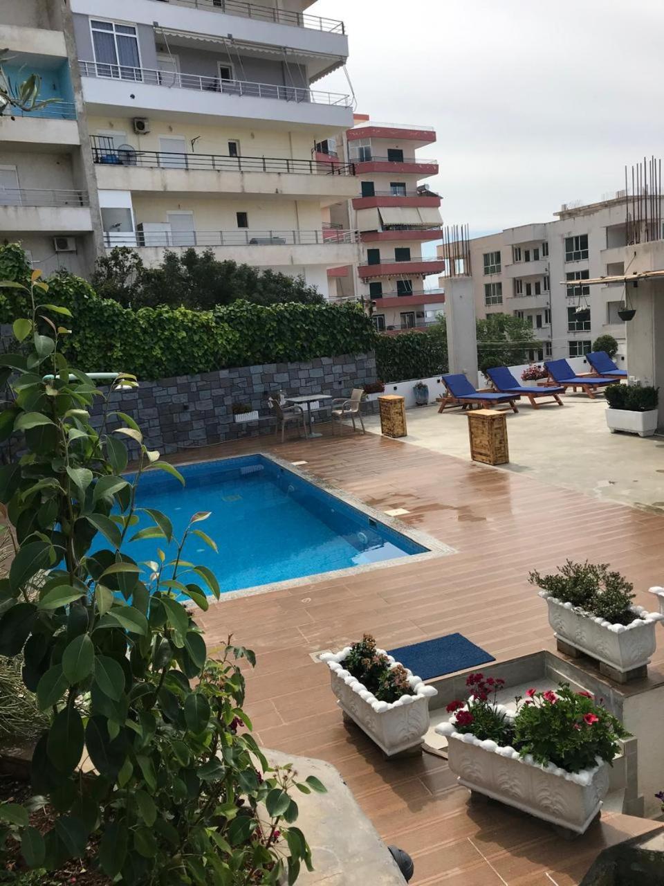 Vila Floban & Mirdar Koshi Sarande Exterior photo