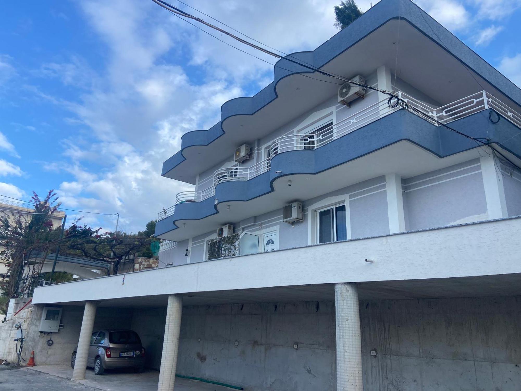 Vila Floban & Mirdar Koshi Sarande Exterior photo